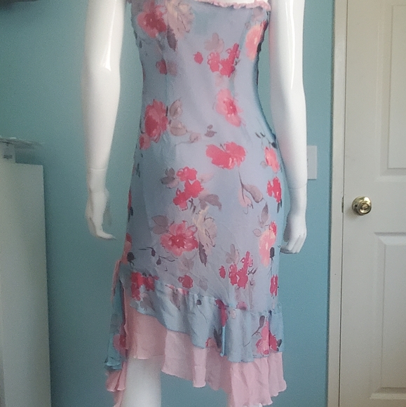 Express Floral Silk Dress w/ asymmetric ruffle hem - Picture 4 of 4